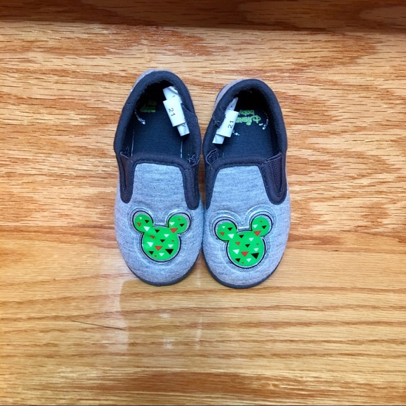 Disney Mickey Mouse Grey Boy slippers anti-slip - Picture 2 of 7